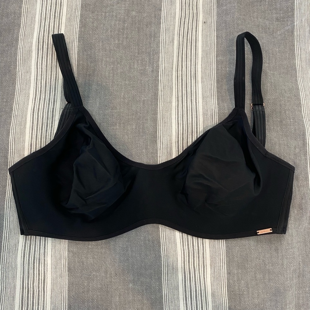Le Mystere Bra